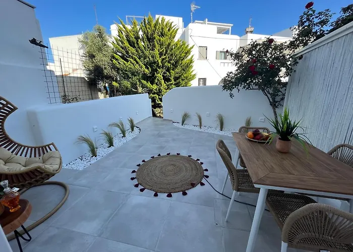 Aleria Central Apartments